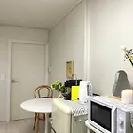 5Mins To Jangseungbaegi Station, 1Mins To Airport Bus Station, Max 6Pax, Two Bedrooms